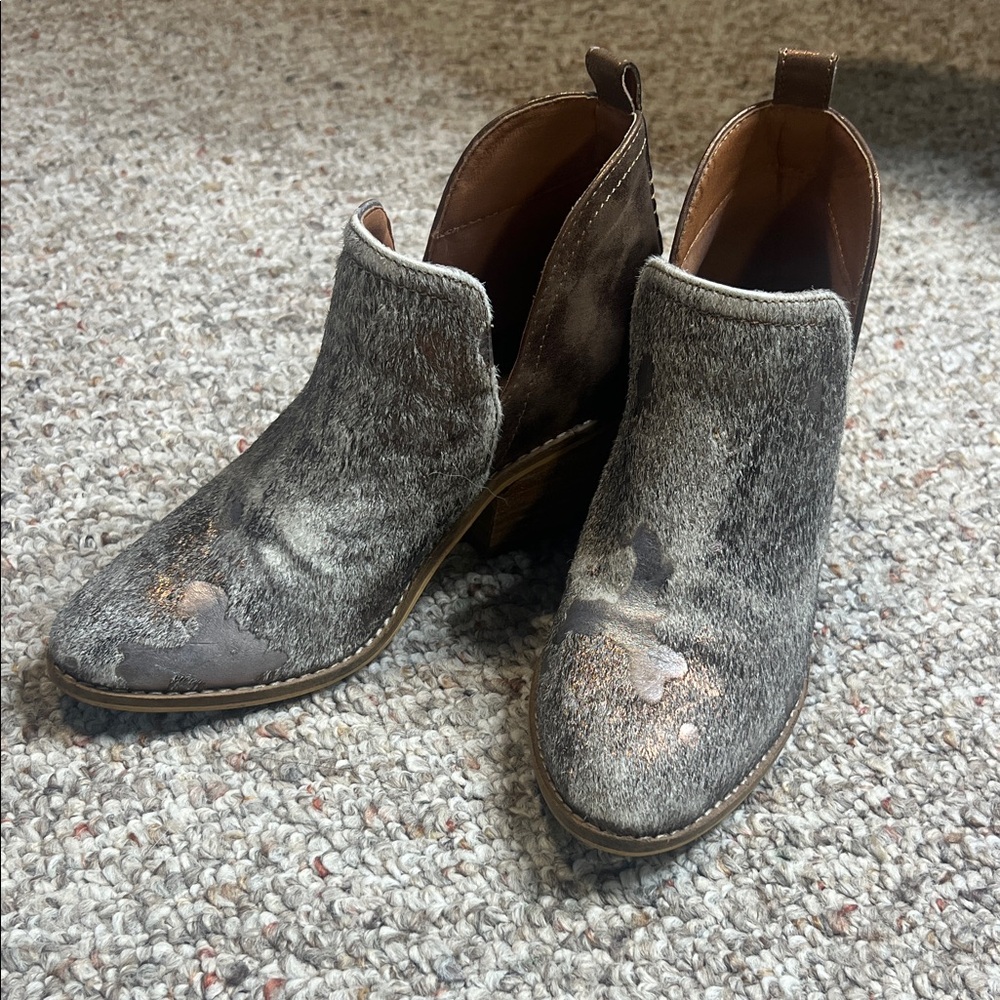 Stylish Gray Ankle Boots